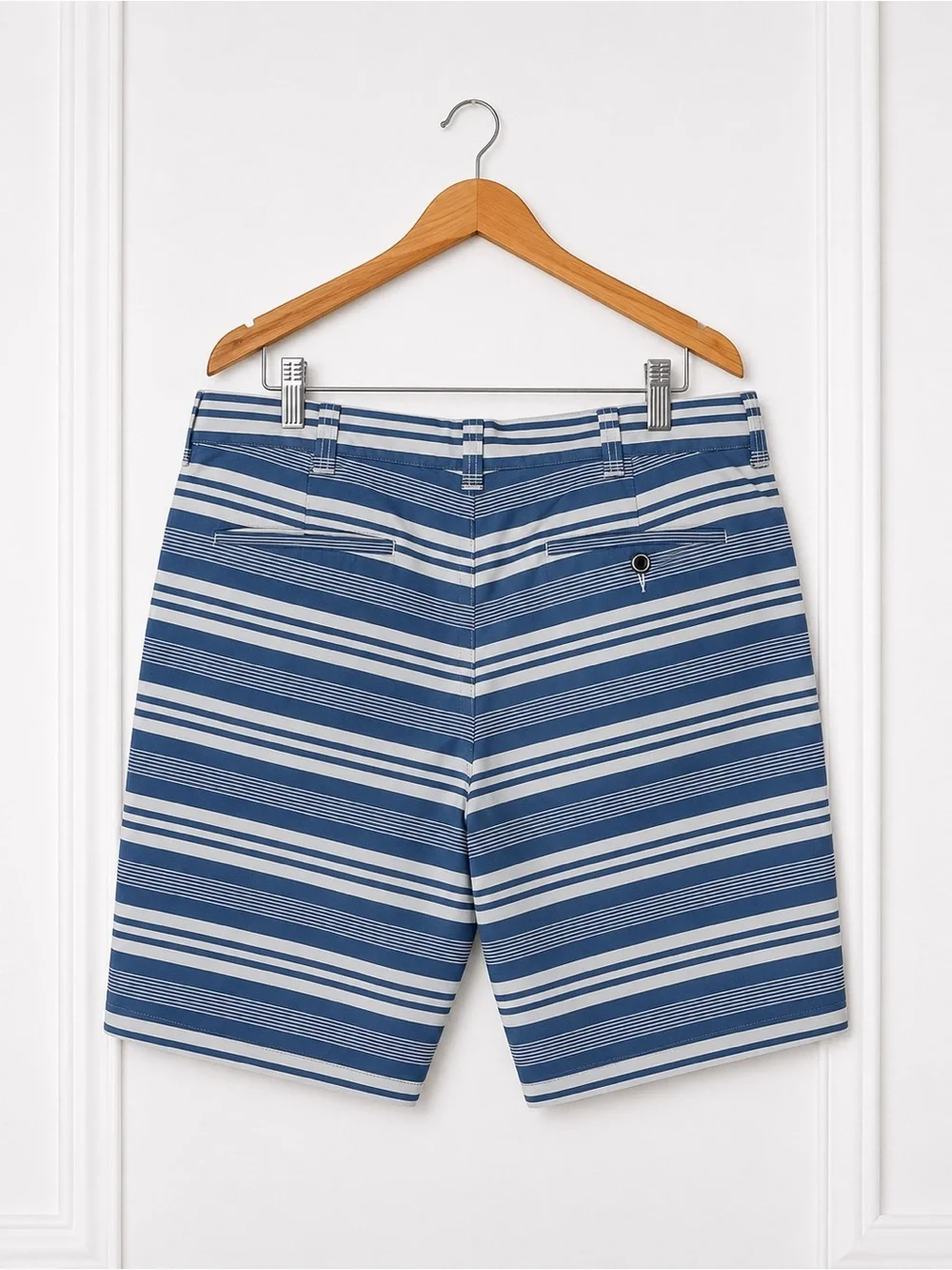 J.Crew Men’s Blue White Striped Flat Front Shorts Size 36 9” Inseam Cotton